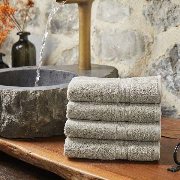 What is a guest towel? – Allure Bath Fashions